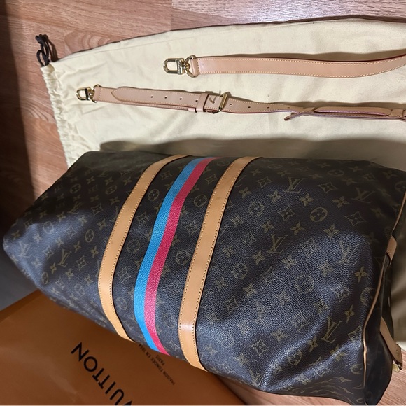 Authentic Travel Duffe bag LV 55 - Picture 3 of 15